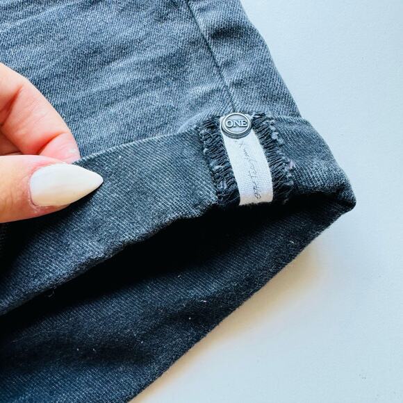 ONE TEASPOON High Long Rise Harlets Distressed Black Wash Denim Cutoffs Short 25 - Picture 9 of 11